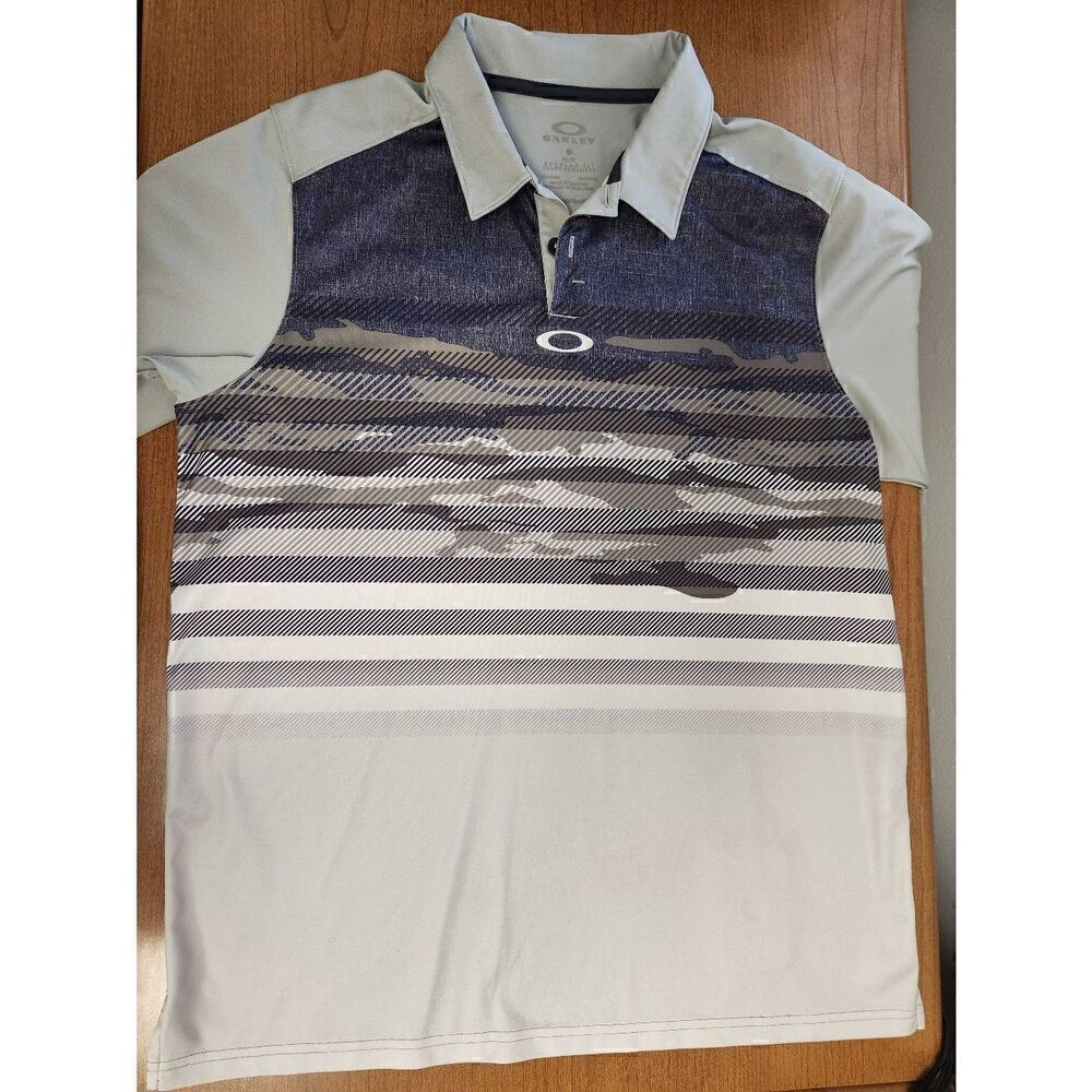 Oakley Mens grey Medium camouflage polo shirt with Oakley logo on the front